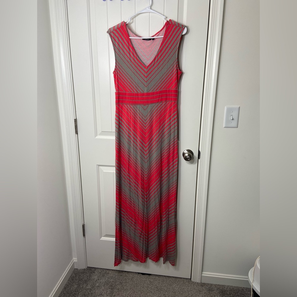 EUC Apt. 9 women’s pink gray striped sleeveless soft stretch maxi dress medium